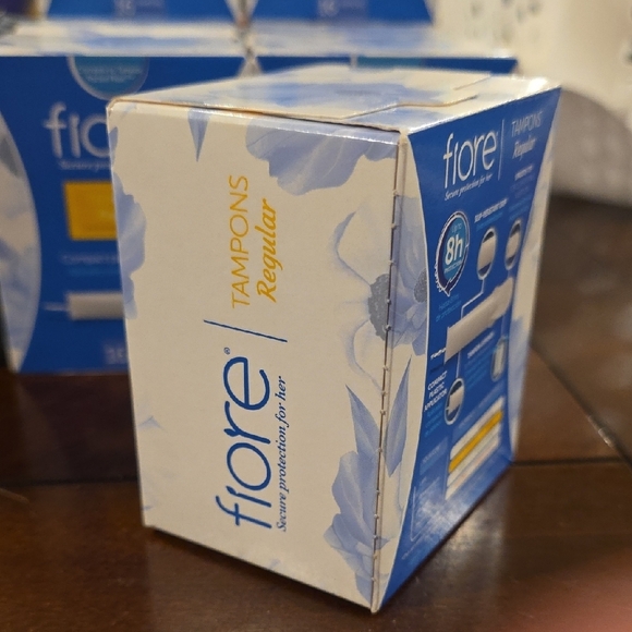 (J33) Fiore Regular Tampons with Compact Applicator - Picture 6 of 6